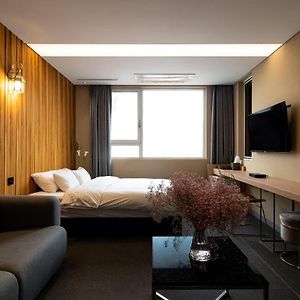 Suite Bed Type selected at check-Double or Twin
